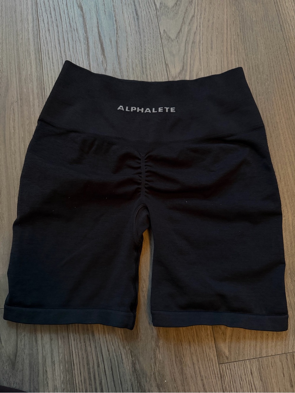 Alphalete Black Amplify Seamless Scrunch Butt Biker Shorts Size Small S Gym
